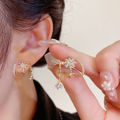 Sparkling Claw Earrings For Women